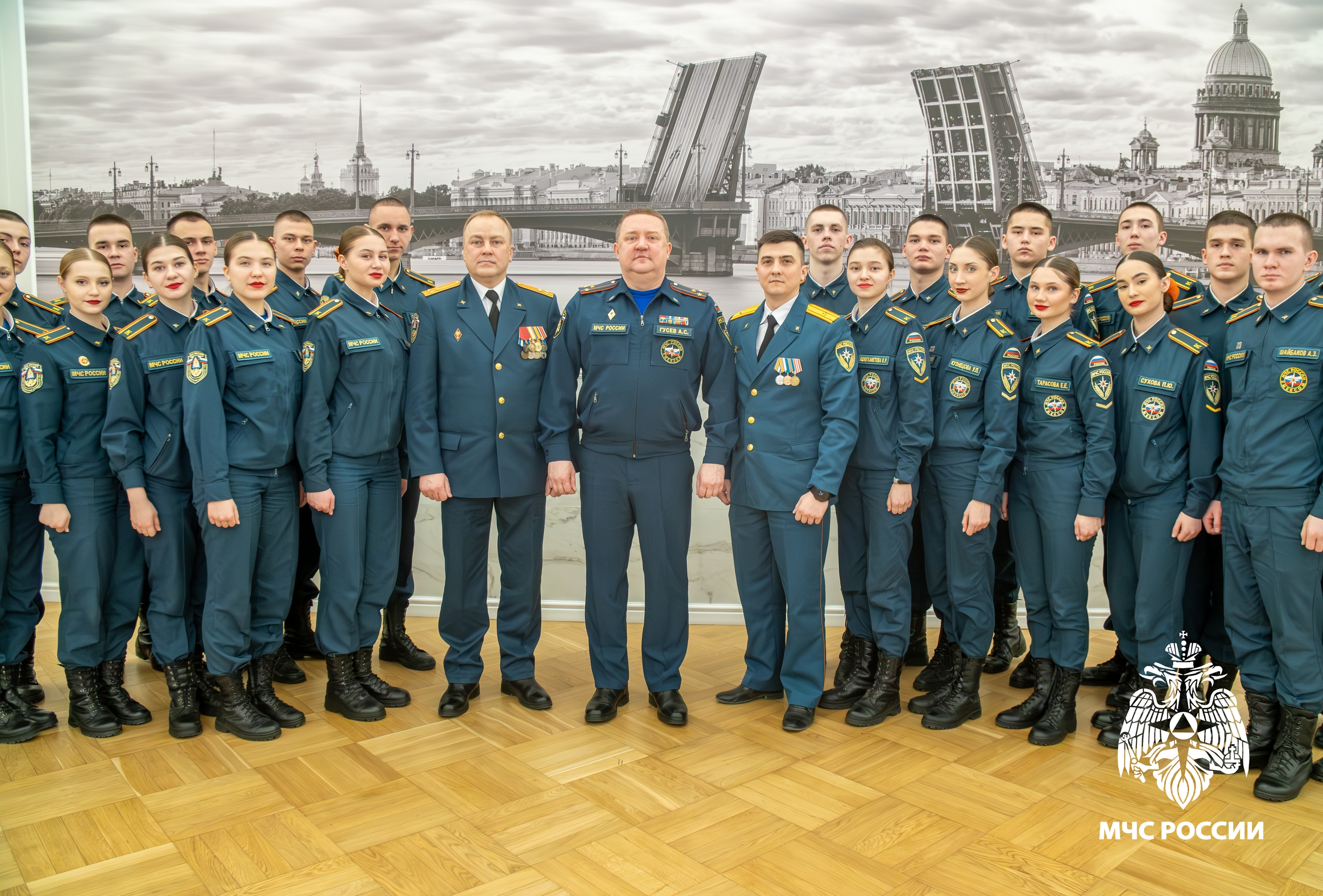 Вуз посетило руководство Управления политической и воспитательной работы МЧС России