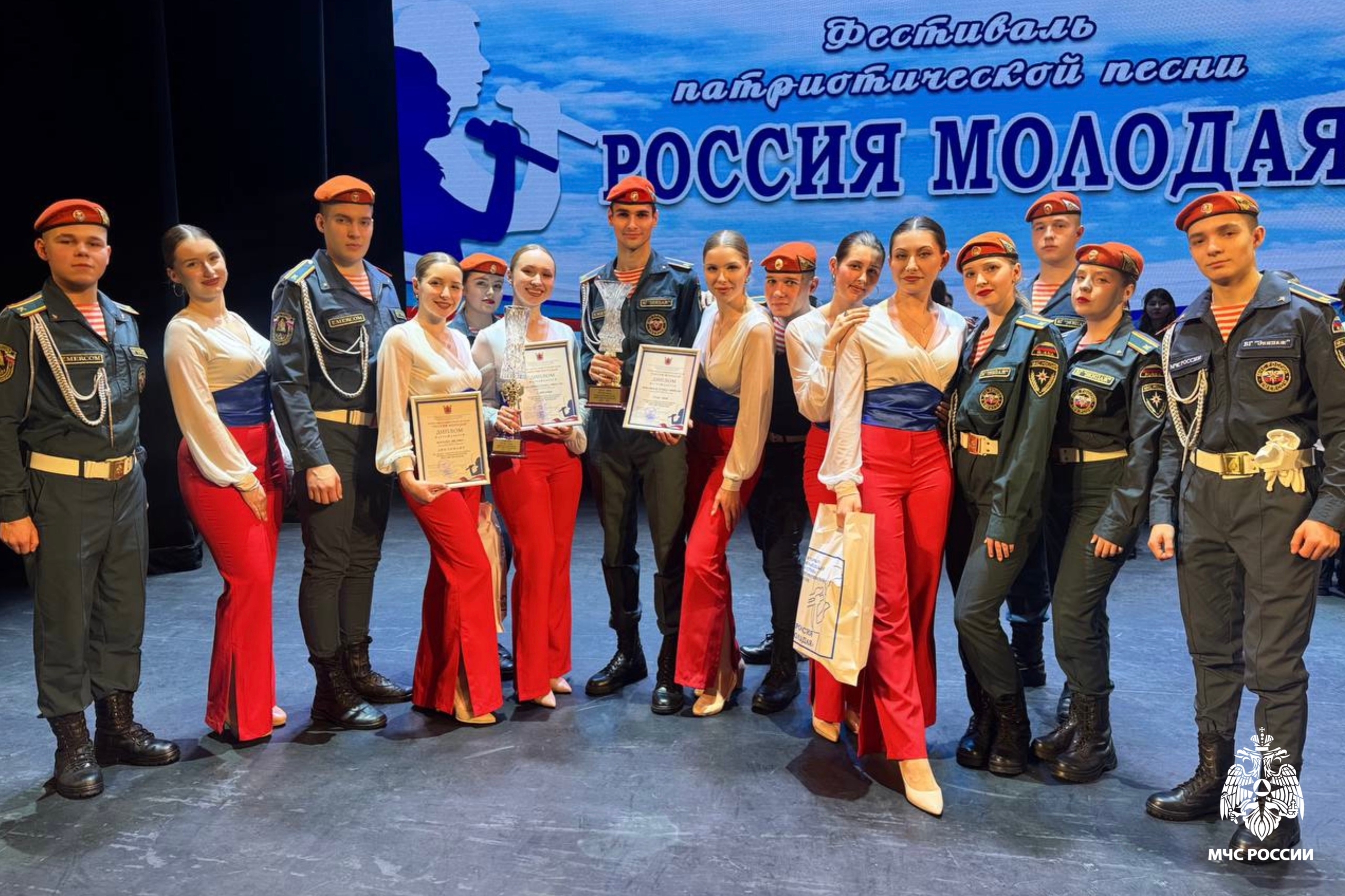 Подведены итоги юбилейного фестиваля патриотической песни «Россия молодая»